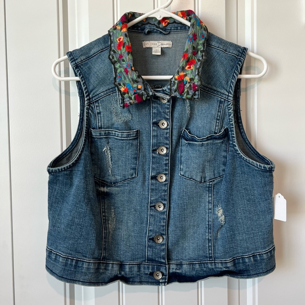 (Up) Cycled Floral Collar Denim Vest
